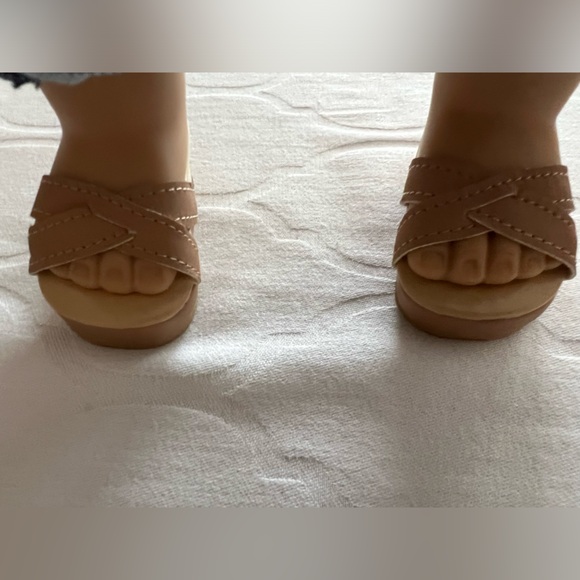 American girl doll , Julie 18” , comes with box - Picture 4 of 5